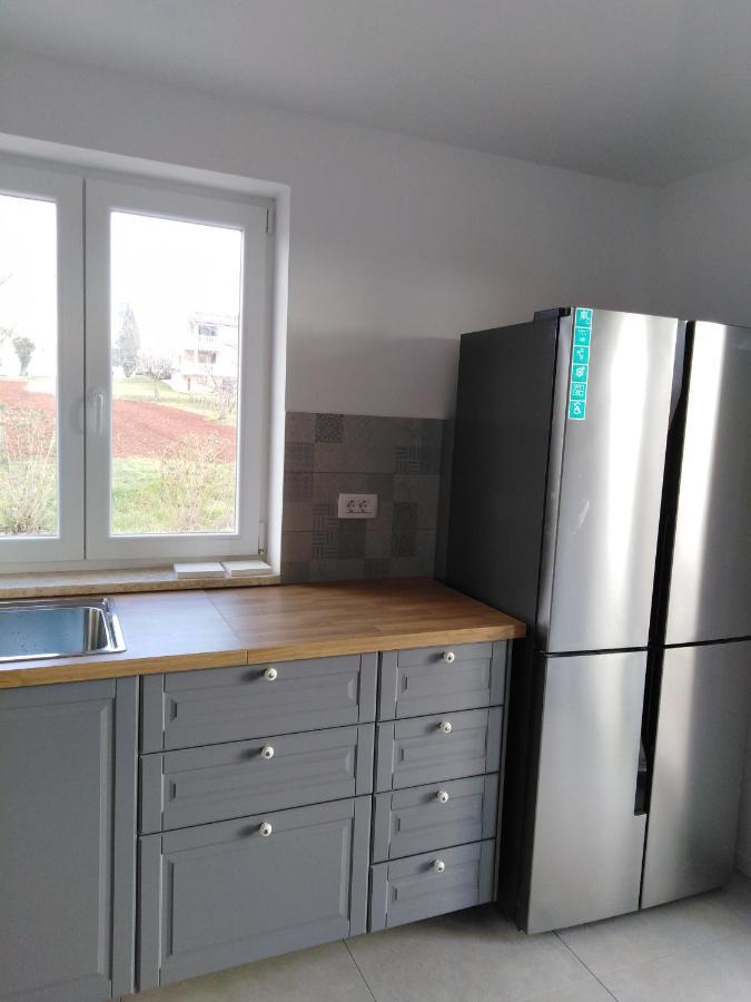 Vila Dubravka - Schoen Und Komfortabel Inmitten Von Olivenbaeumen Und Weinbergen Mit Whirlpool Valtura Экстерьер фото