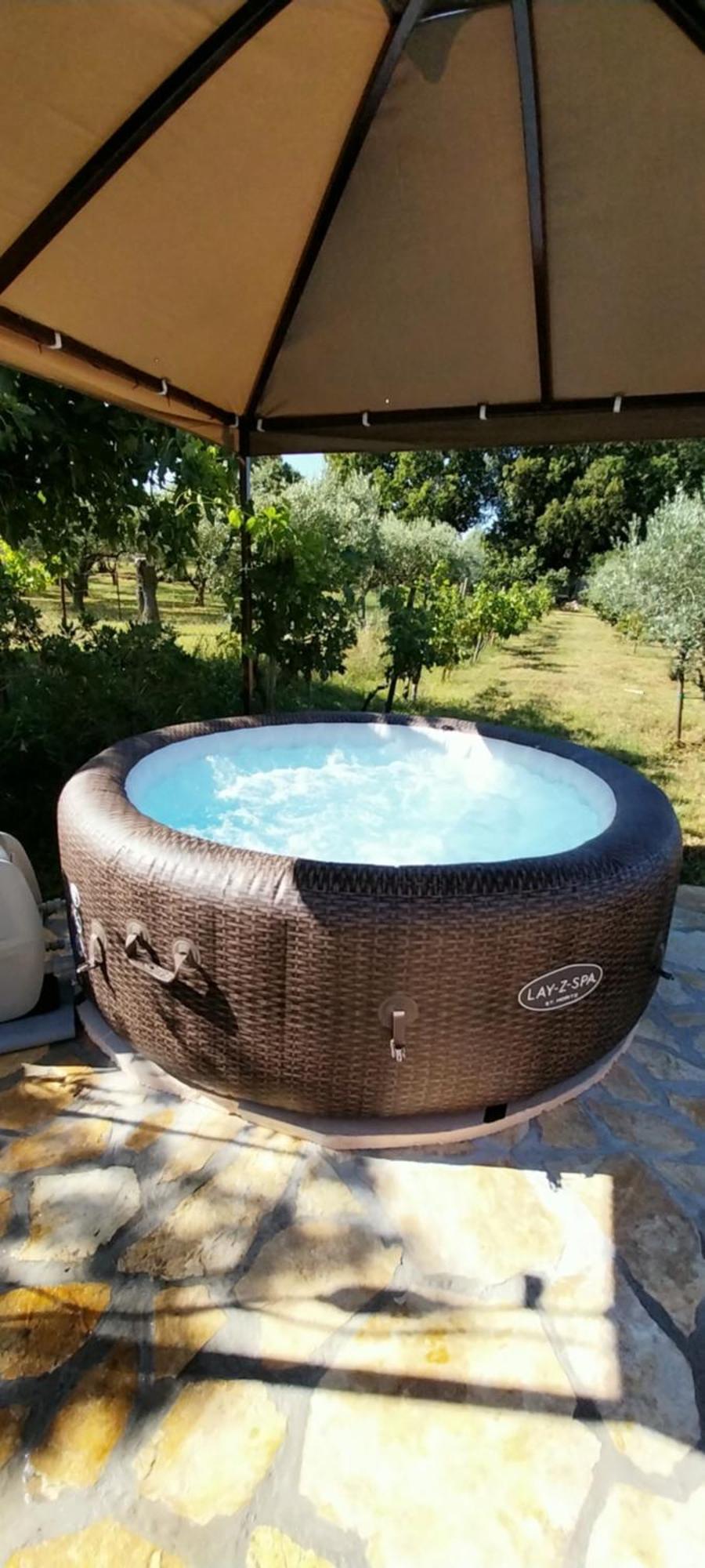 Vila Dubravka - Schoen Und Komfortabel Inmitten Von Olivenbaeumen Und Weinbergen Mit Whirlpool Valtura Экстерьер фото