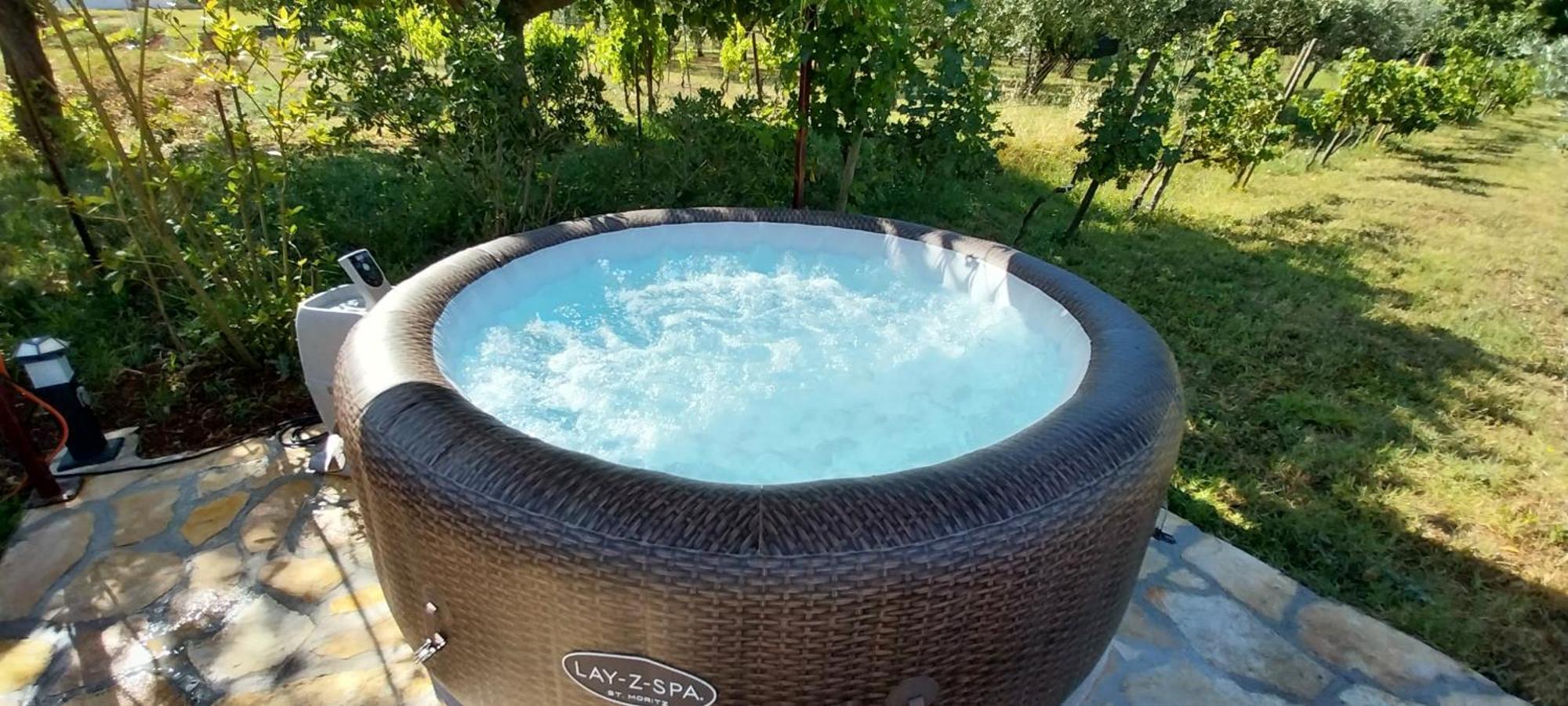 Vila Dubravka - Schoen Und Komfortabel Inmitten Von Olivenbaeumen Und Weinbergen Mit Whirlpool Valtura Экстерьер фото