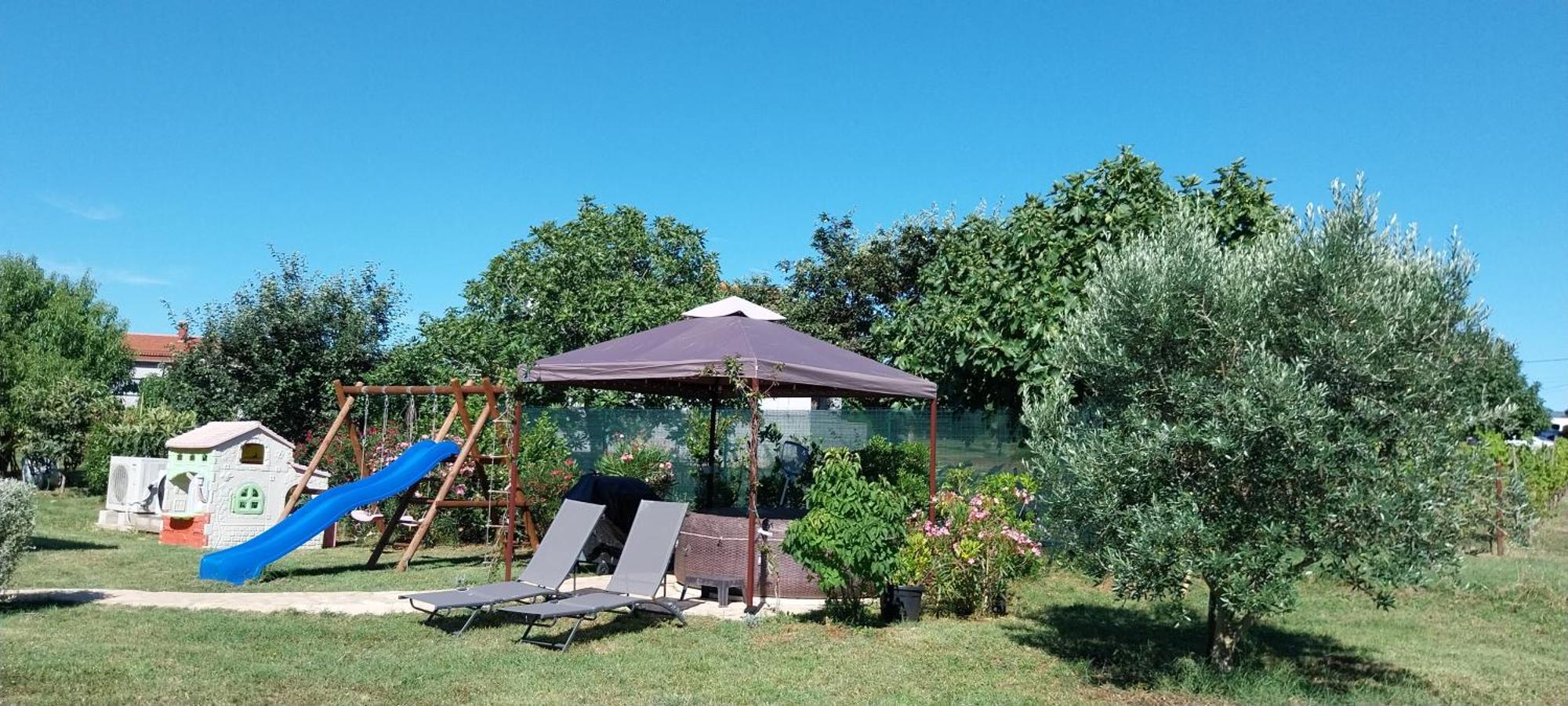 Vila Dubravka - Schoen Und Komfortabel Inmitten Von Olivenbaeumen Und Weinbergen Mit Whirlpool Valtura Экстерьер фото